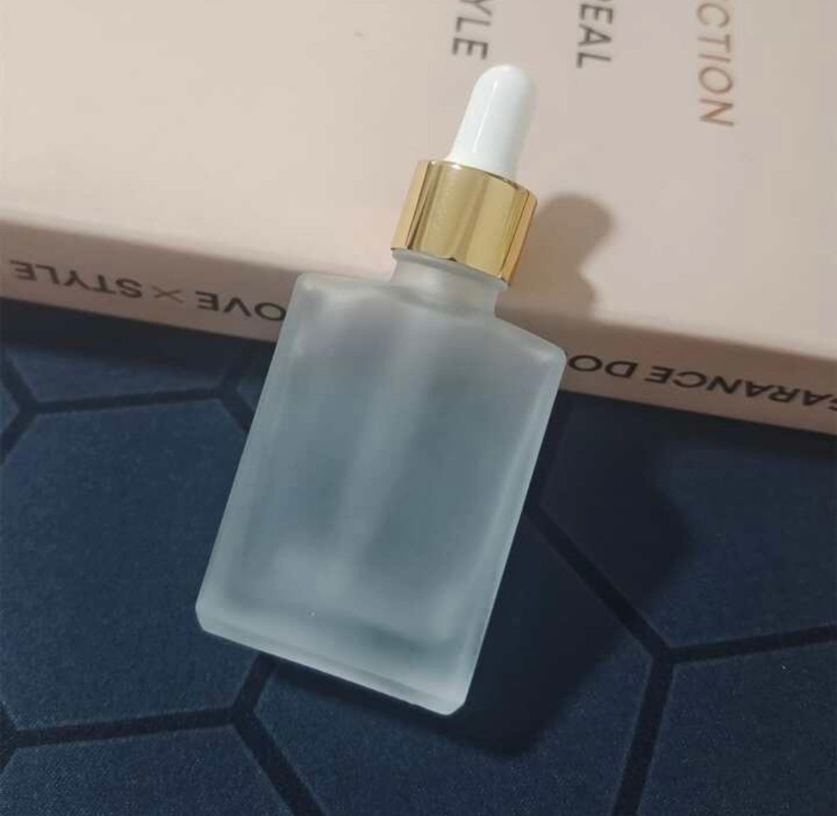 Cuticle Oil Desk Bottle 30ml FROSTED WITH WHITE LID